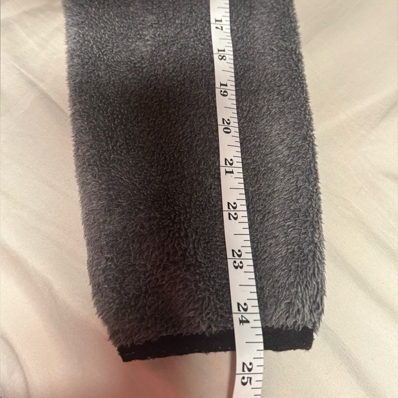 The North Face Women's Charcoal Teddy Jacket - Picture 7 of 9